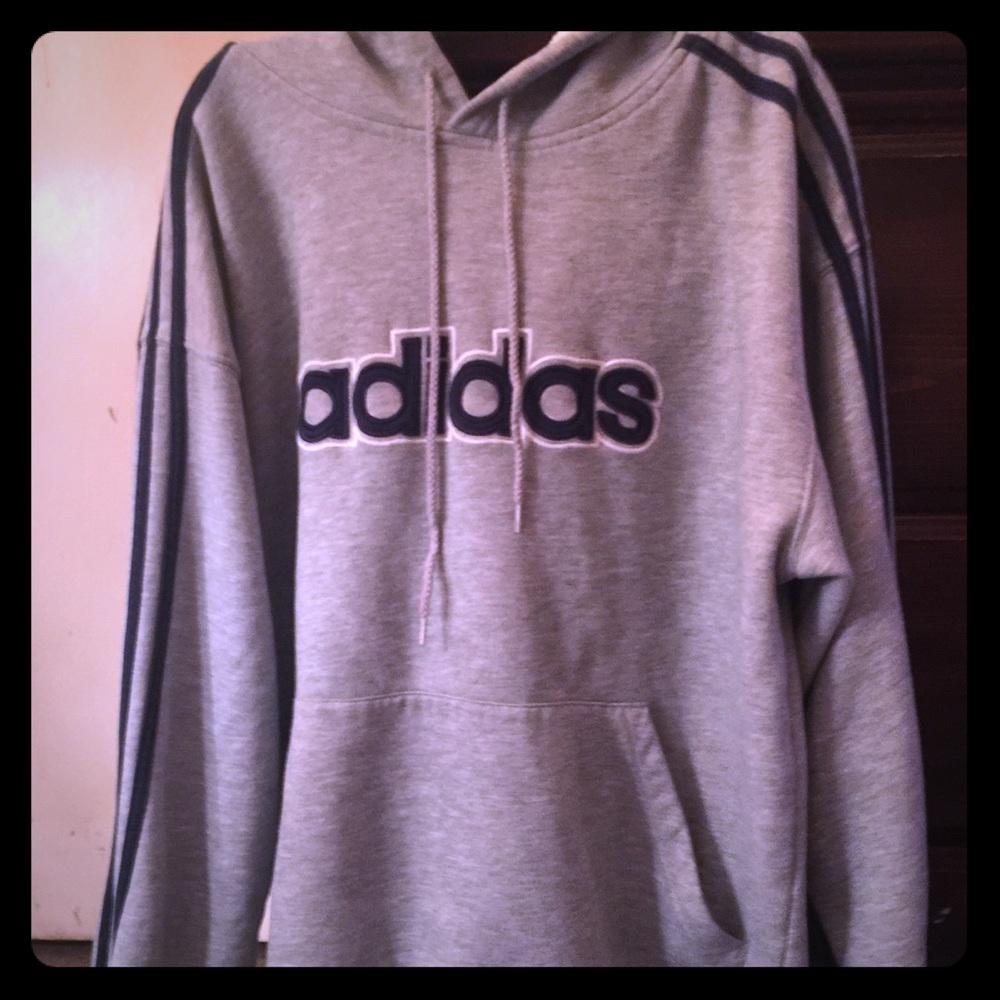 Adidas Sweatshirt